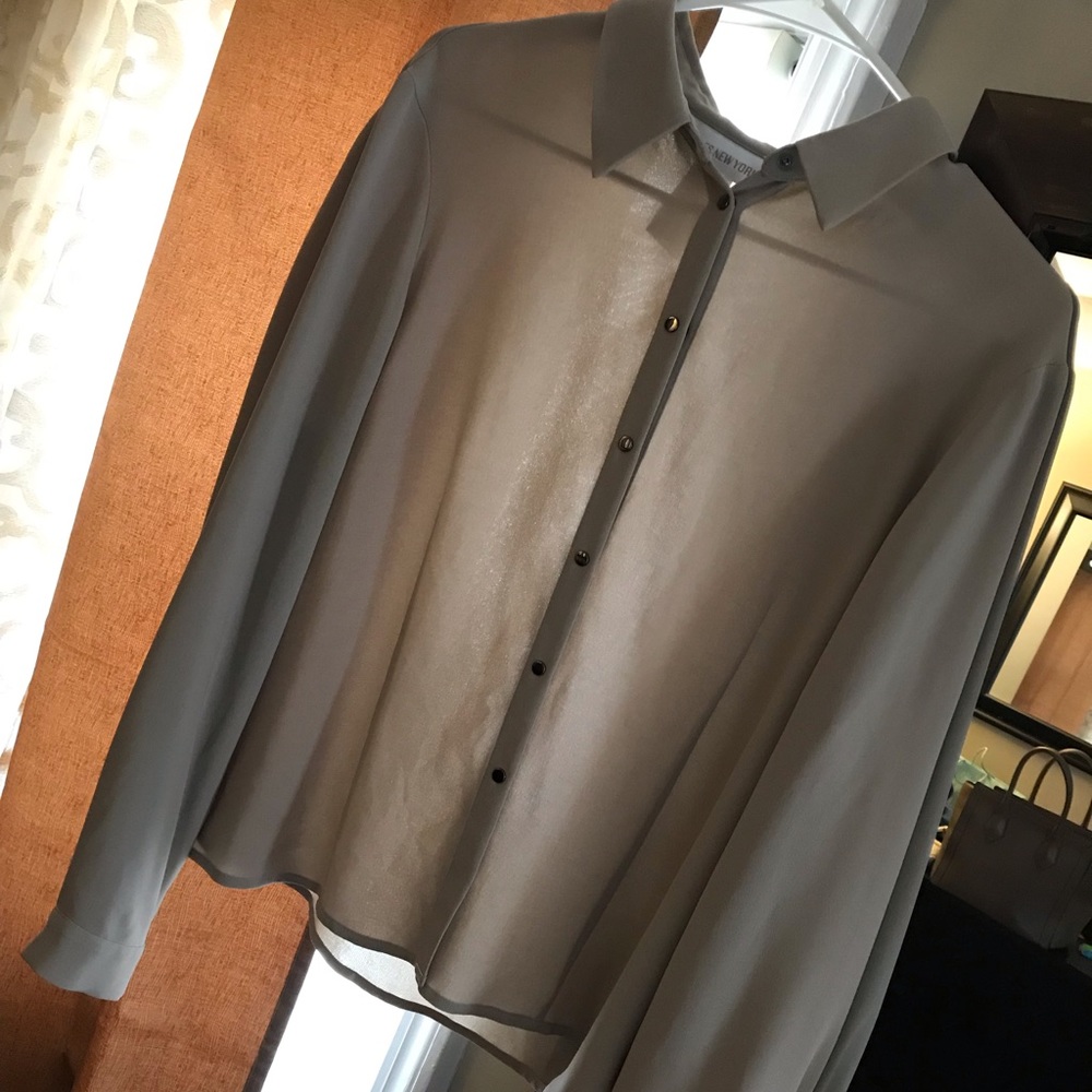 Cute button down blouse